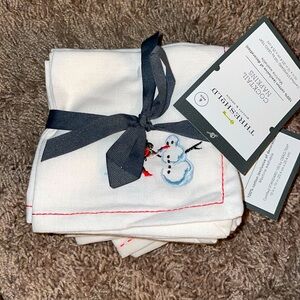 New set of 12 Threshold holiday cocktail napkins
